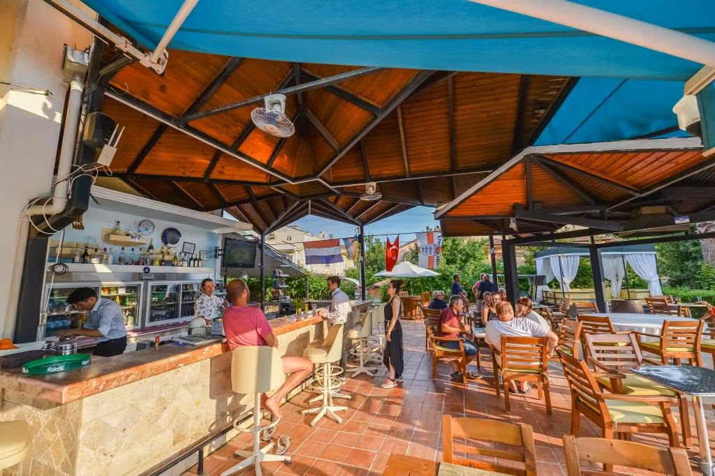 Rebin Beach Hotel — 8