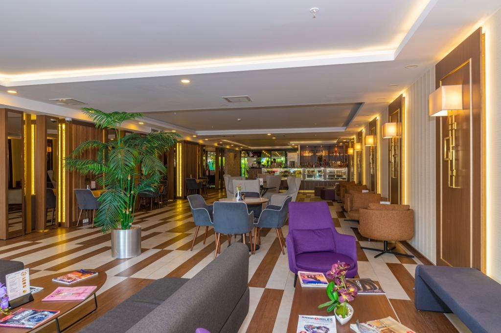 Land Park Hotel — 4