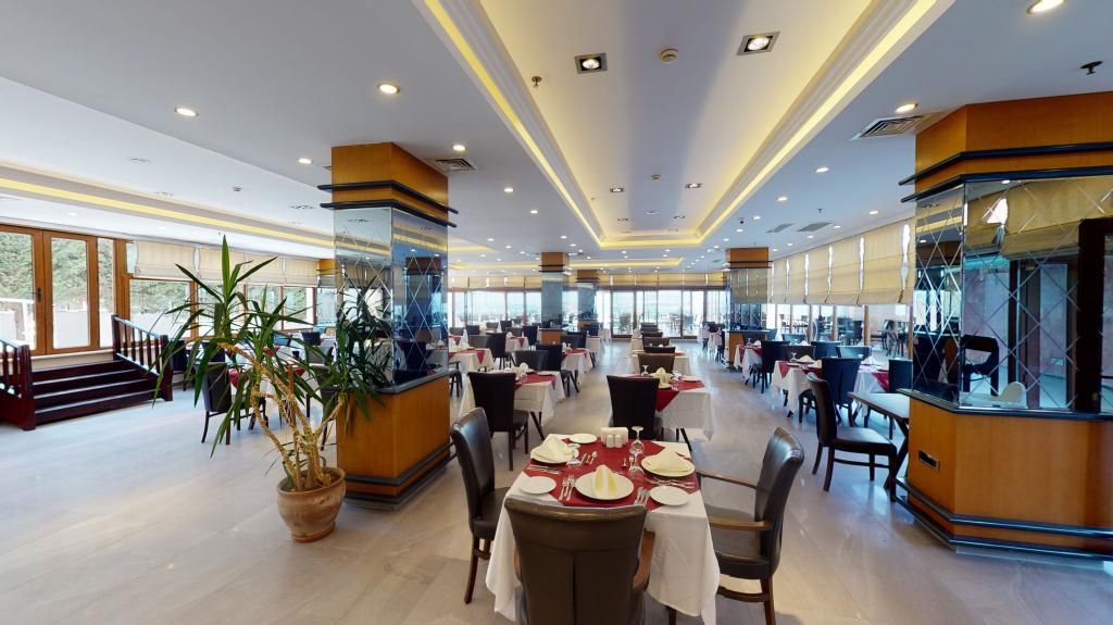 Double Royal Hotel — 2