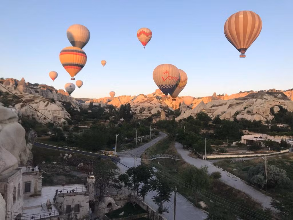 Hera Cave Suites — 4