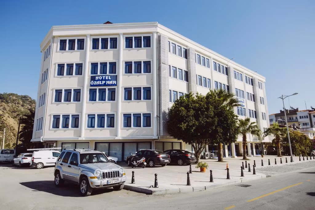 Özalp Han Hotel — 6