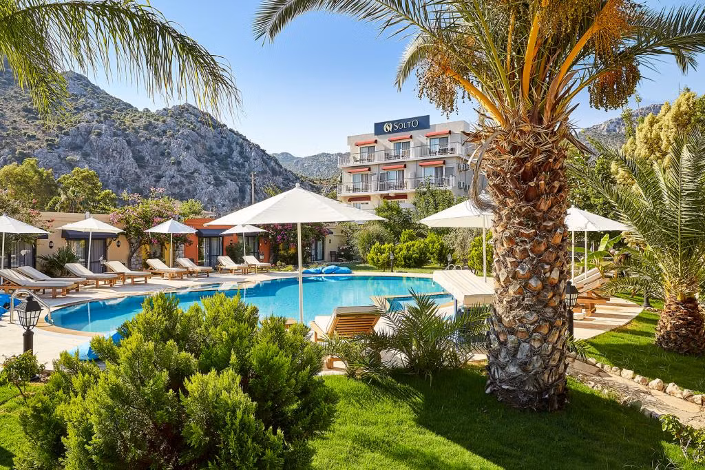 Fi Light Solto Boutique Beach — 8
