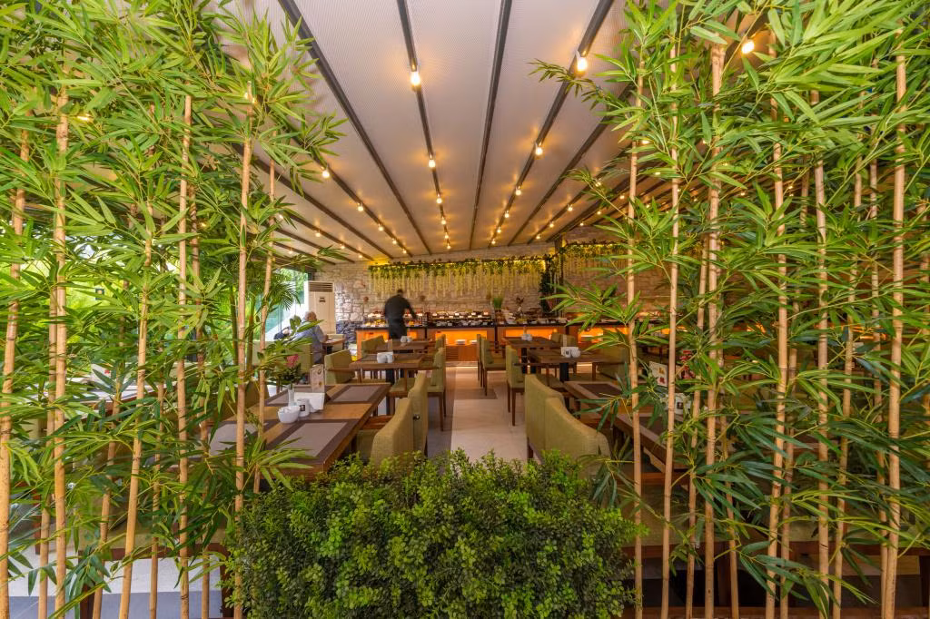 Land Park Hotel — 9