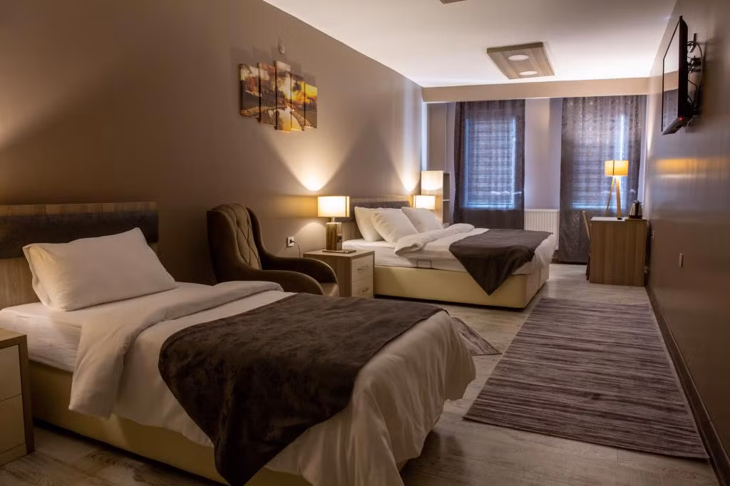 Staron Otel — 4