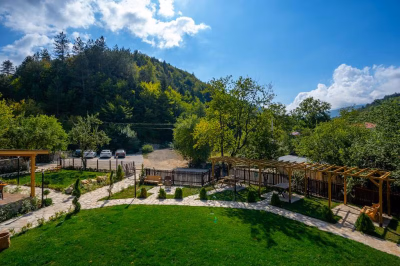 Abant Villa Otel & Bungalow (Alkolsüz Aile Oteli) - 2