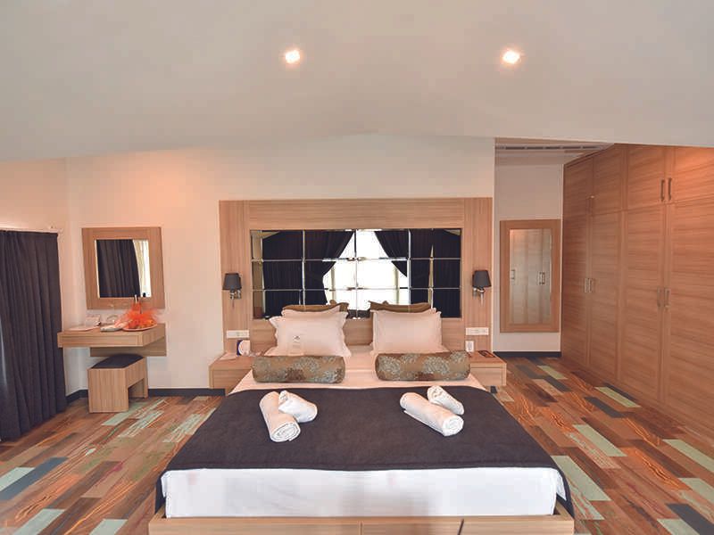 Alesta Midtown - 1