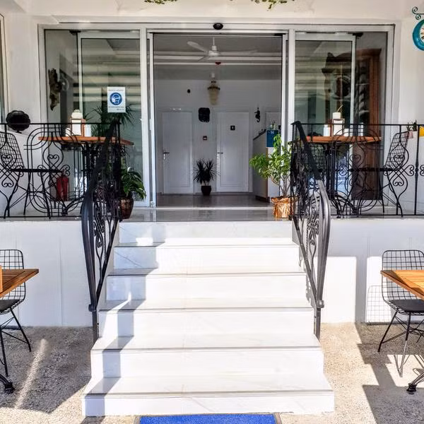 Midilli Konak Foça - 1