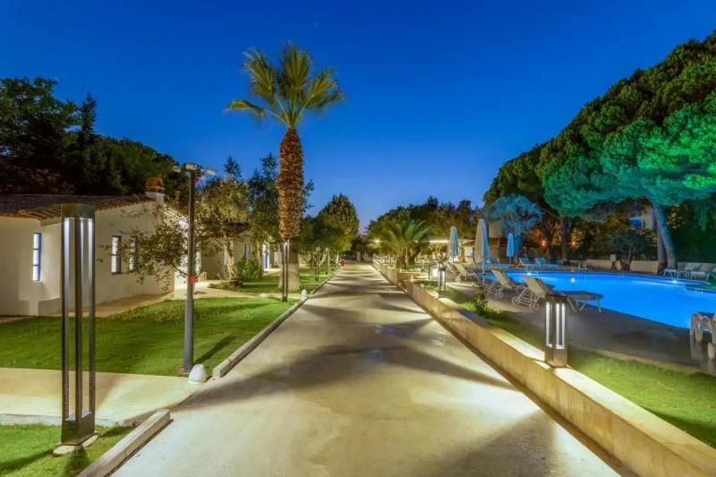Adella Garden Marina Hotel Kuşadası