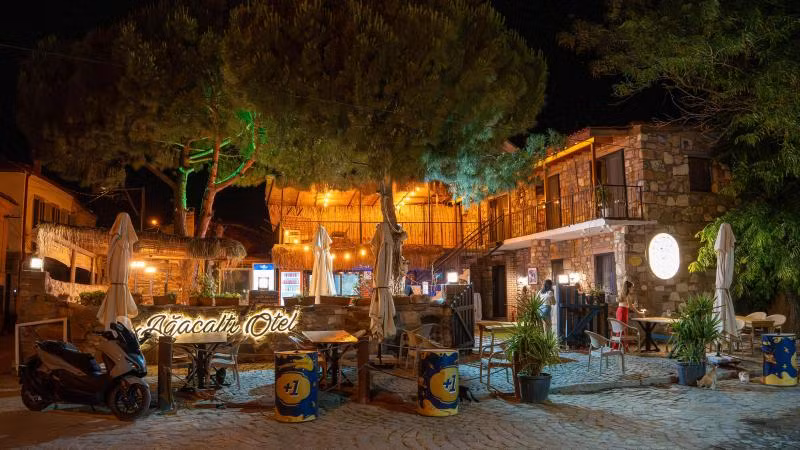 Ağaçaltı Pansiyon