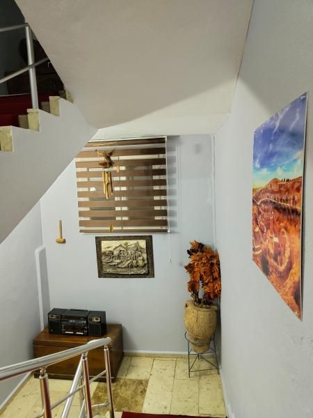 Ahranis Hotel - 4