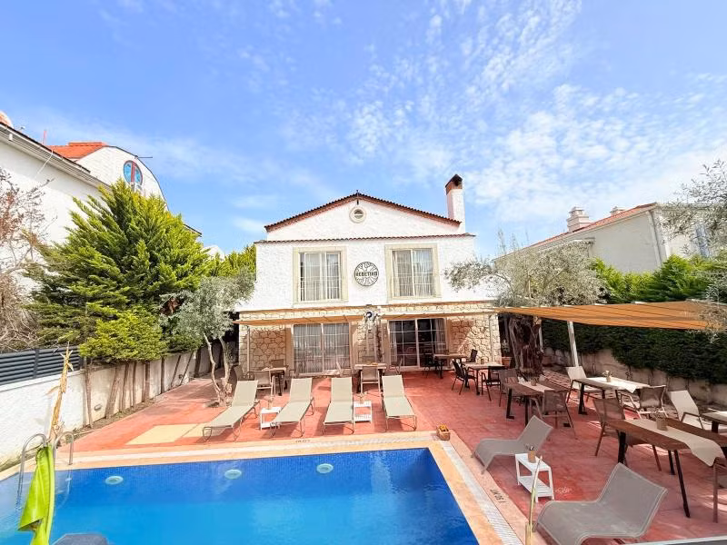 Alaçatı Otel Rebetiko