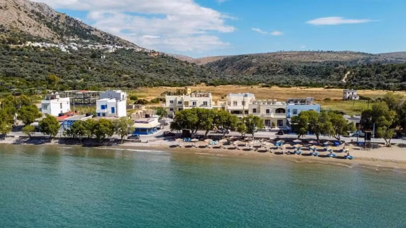 Almiriki Rooms & Apartments