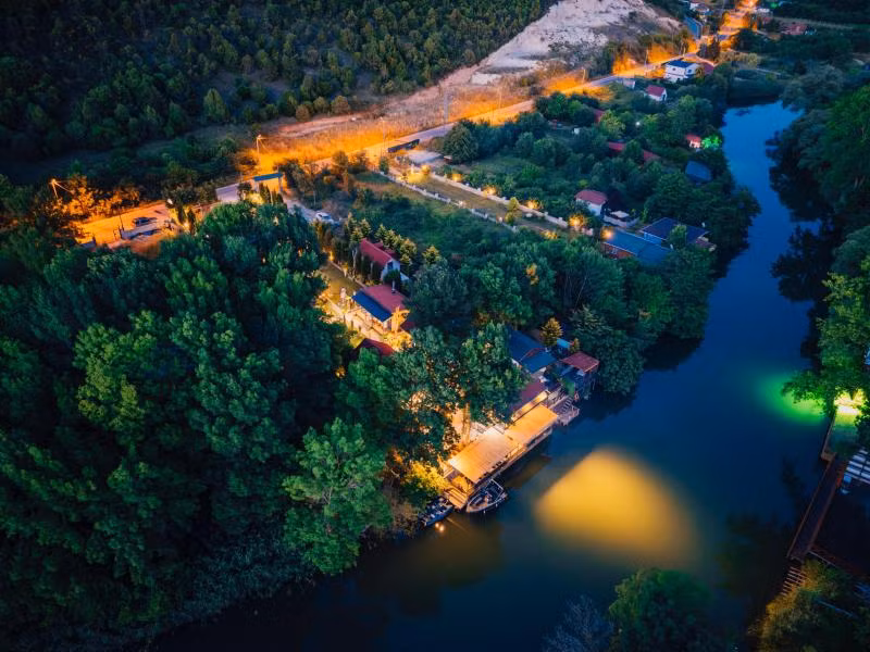  Antik River House - 1