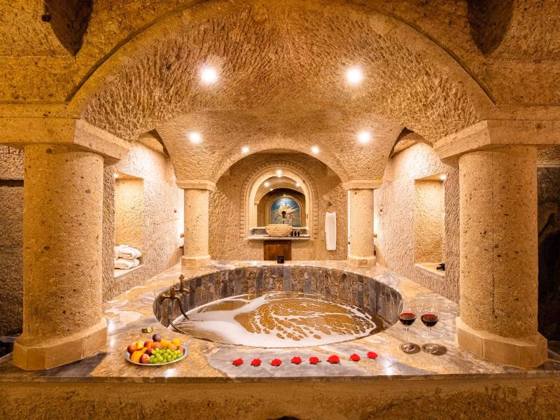Ares Cave Suite — 4