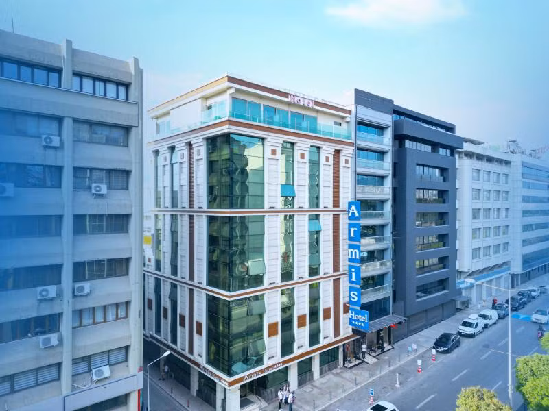 Armis Hotel