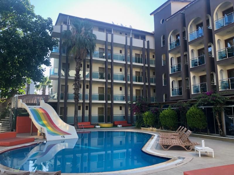 Astoria Life Hotel - 2