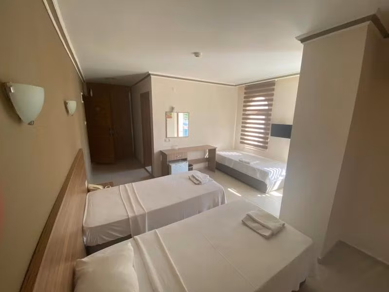 Astoria Life Hotel - 4