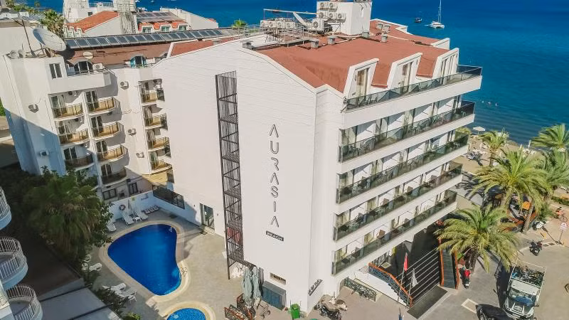 Aurasia Beach Hotel - 3