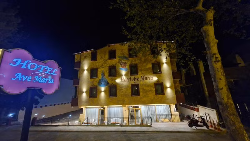 Ave Maria Hotel - 2