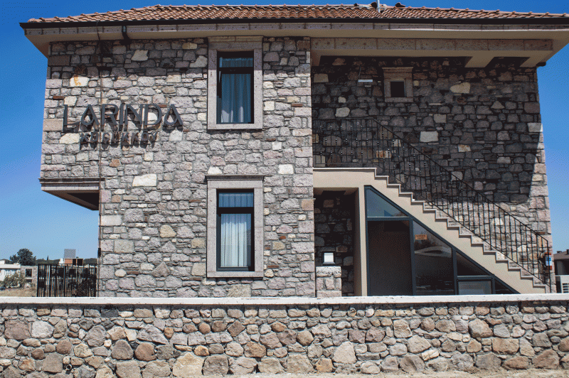 Ayvalık Küçükköy Larinda Otel — 4