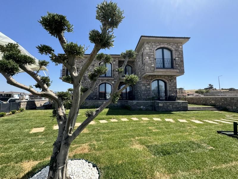 Ayvalık Küçükköy Larinda Otel — 2