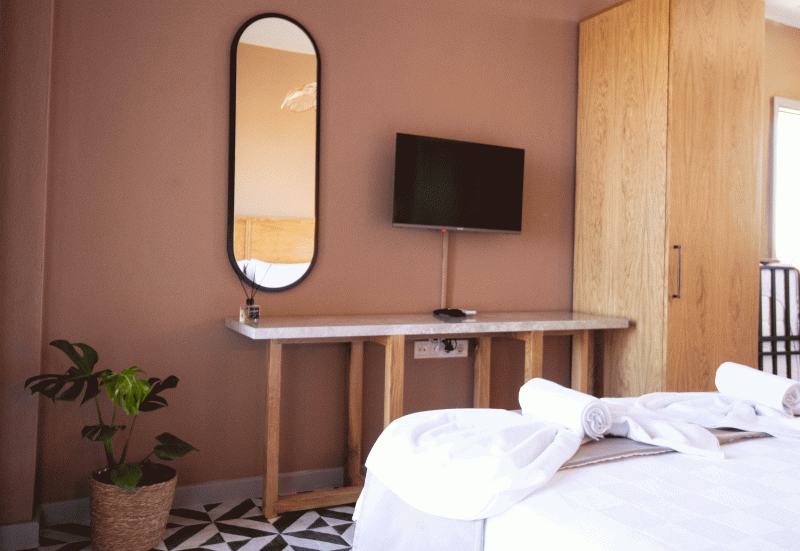 Ayvalık Küçükköy Larinda Otel — 9