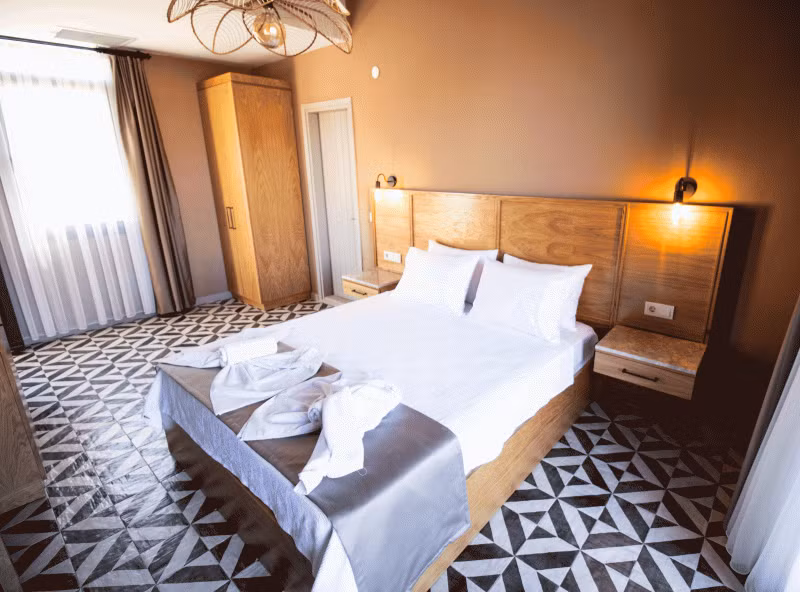 Ayvalık Küçükköy Larinda Otel — 10