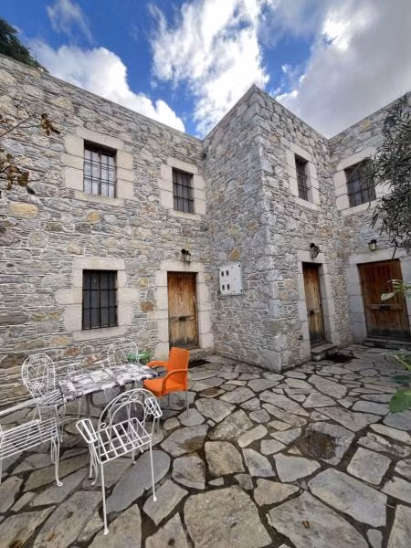 Badem Evi