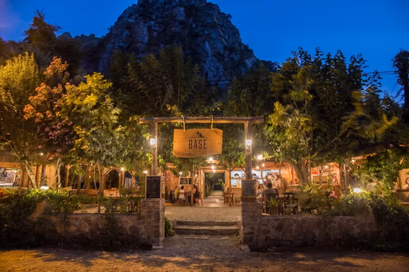 Base Bungalow Olympos 
