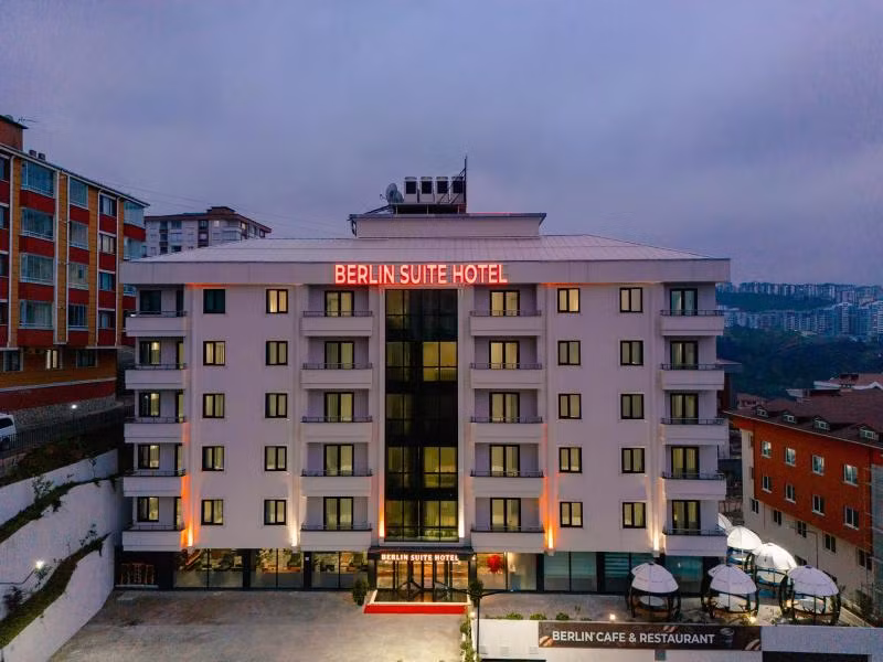 Berlin Suite Hotel - 1
