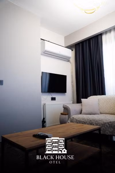 Black House Otel — 5