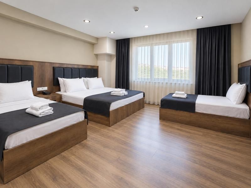 Bzn Airport Hotel — 7