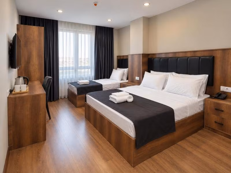Bzn Airport Hotel — 10