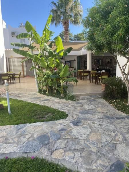 Canna Garden Hotel Adults Only — 3