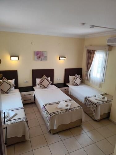 Canna Garden Hotel Adults Only — 4
