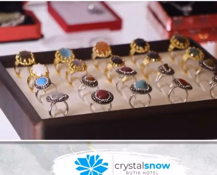 Crystal Snow — 7