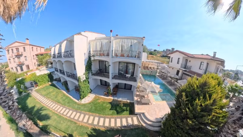 Cunda House Küçük Otel — 5