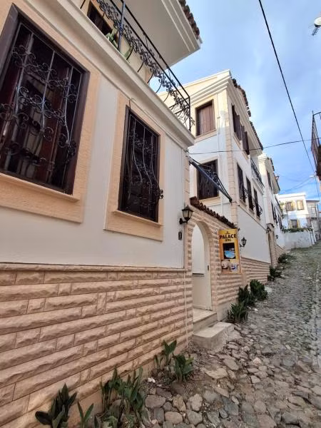 Cunda Palace