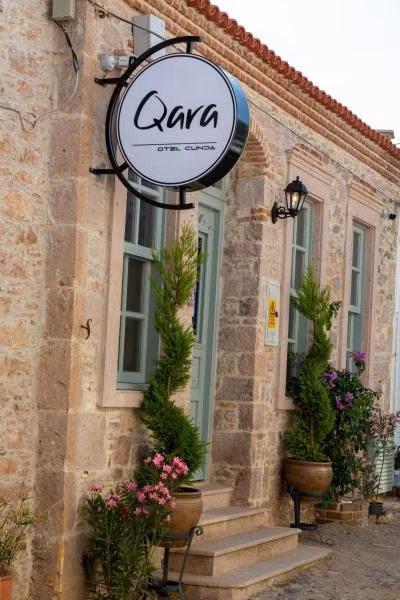 Cunda Qara - 4