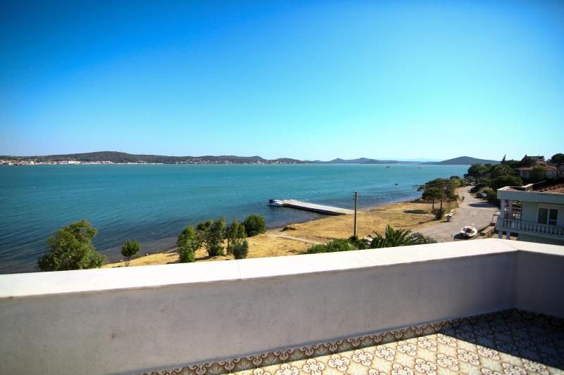 Cunda Şira Otel — 10