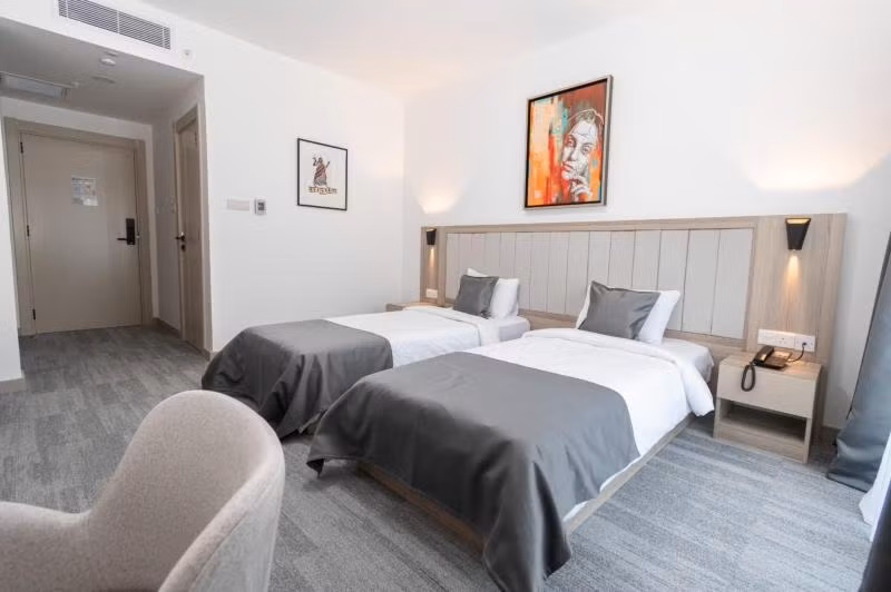 Dorana Toro Hotel — 8