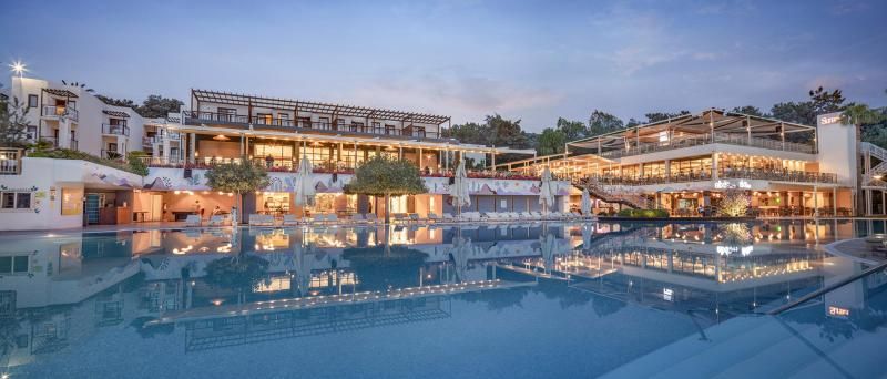 DoubleTree by Hilton Bodrum Işıl Club Ultra All Inclusive Resort - 1
