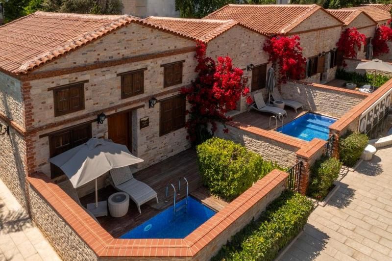 Doubletree by Hilton Kuşadası - 1