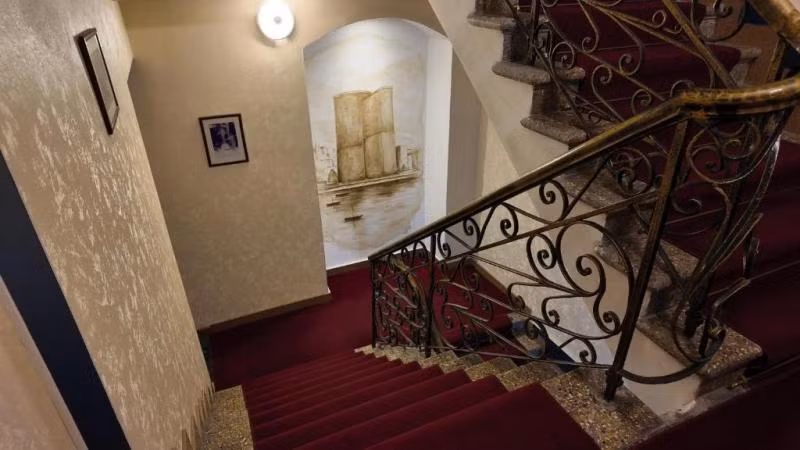 Du Port Hotel — 7