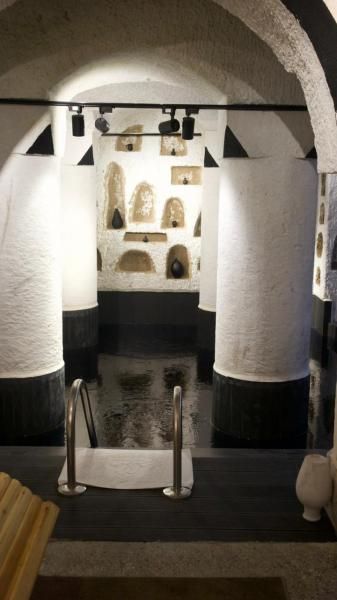 Eka Cave - 4