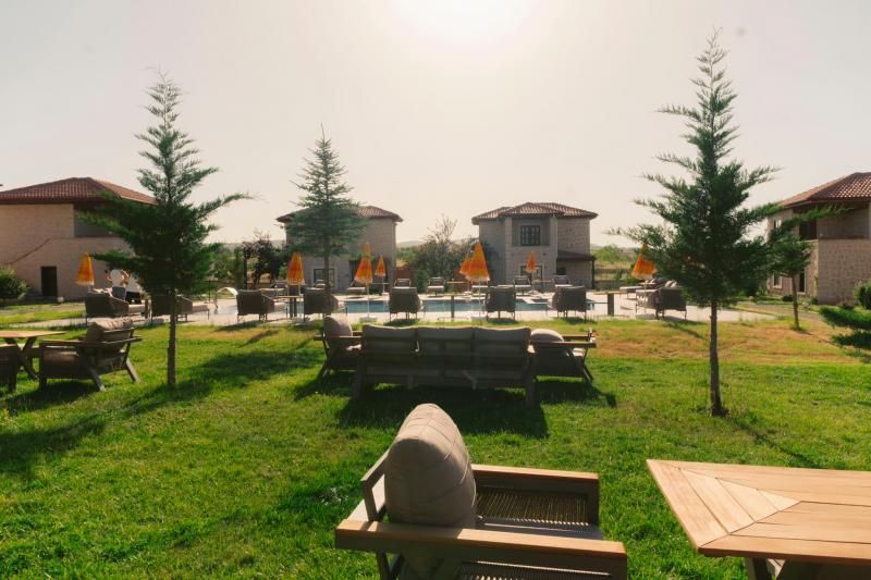 Elevres Stone House Hotel - 1