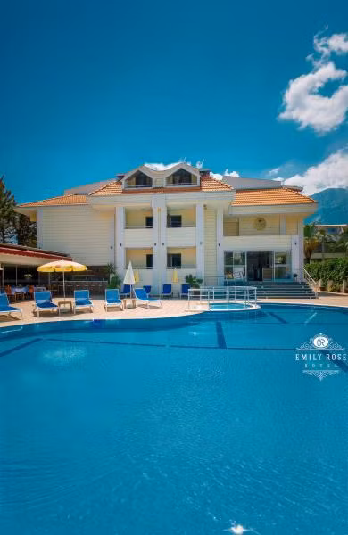 Emily Rose Hotel - 2