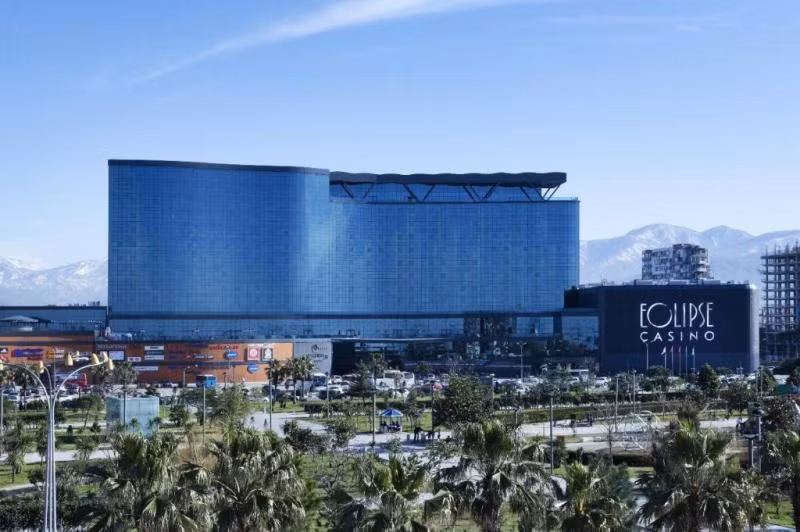 Euphoria Batumi Convention & Casino Hotel - 2