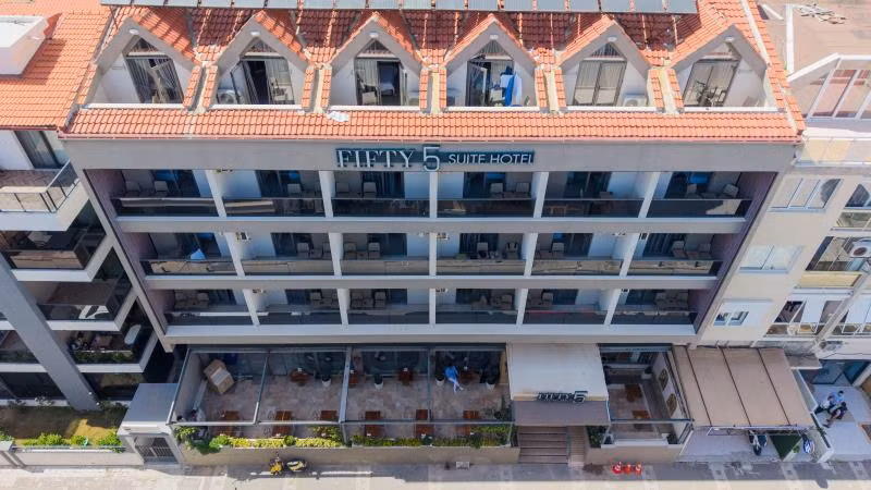 Fifty5 Suite Hotel - 4