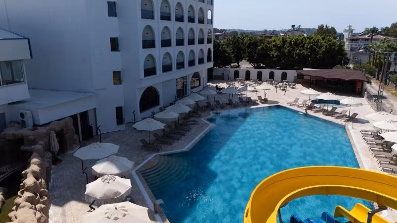 Gold Sandora Otel — 10